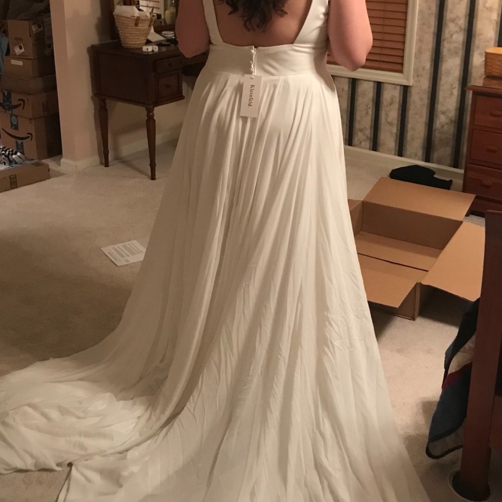 Chiffon Open-Back Wedding Dress - Picture 5 of 5